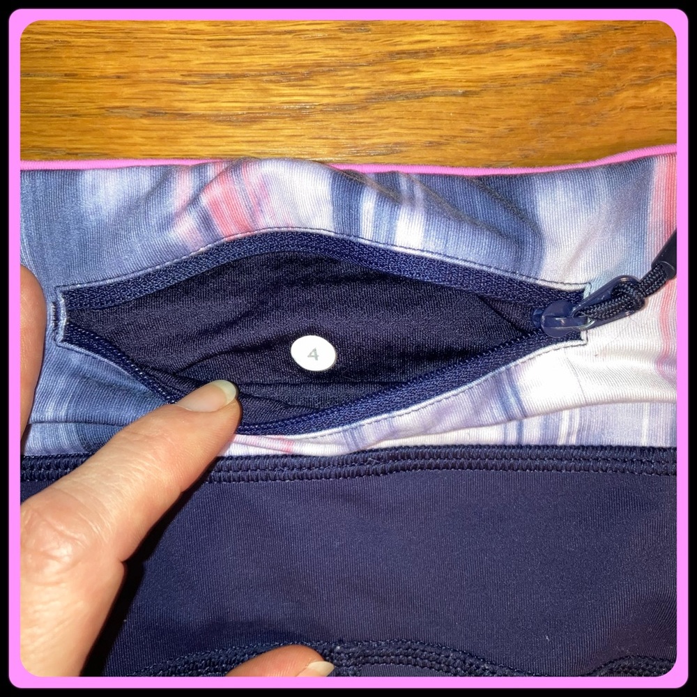 Lululemon cropped workout pants/leggings - Picture 7 of 9